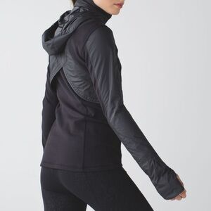 Lululemon Kanto Catch Me Run Jacket in Black Size 4
